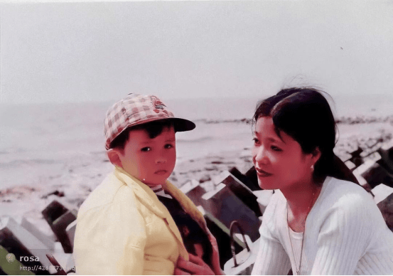 芬兰丙组联赛_“送上海市区一套房”!夫妇重金悬赏被拐26年儿子线索:人贩子已减刑出狱芬兰丙组联赛,儿子仍下落不明!年年都为儿子备份礼物