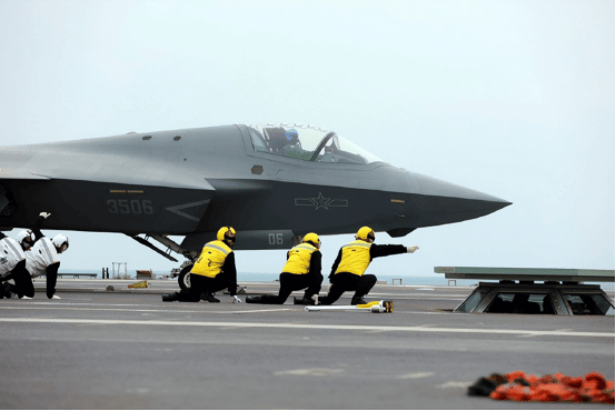 皇冠信用网足球代理_福建舰“无烟”弹射歼35皇冠信用网足球代理，美国人念叨两件事，印度和日本同样感受到了巨大的压力