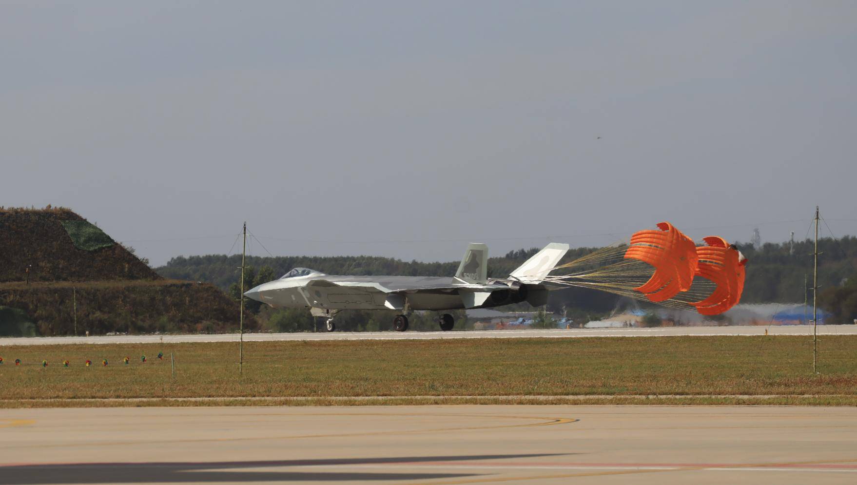 皇冠信用網会员注册网址_印媒给歼-20算了笔账皇冠信用網会员注册网址,用不着等六代机,美空军已经让出世界第一